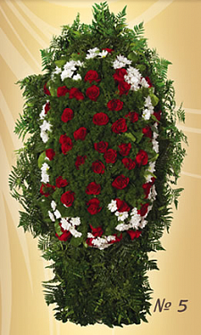 Венок из живых цветов 05 - купить в Москве недорого с доставкой